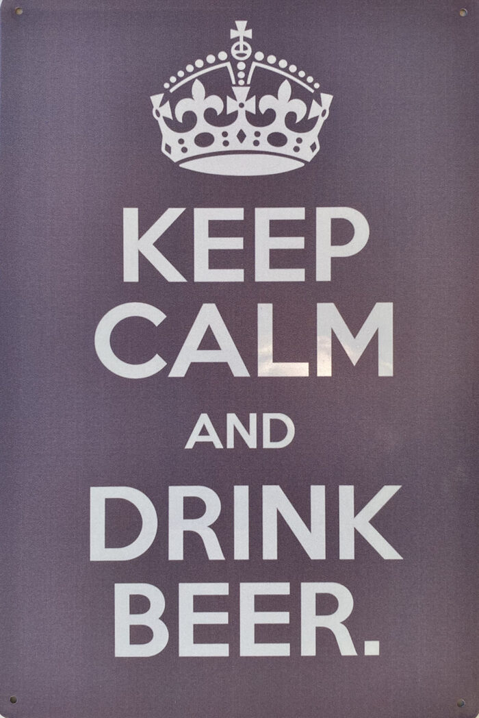 Retro metalen bord vlak - Keep calm and drink beer